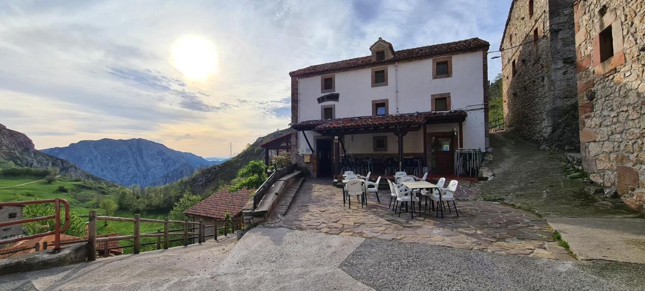 Taberna De Tresviso Hotel Exterior photo